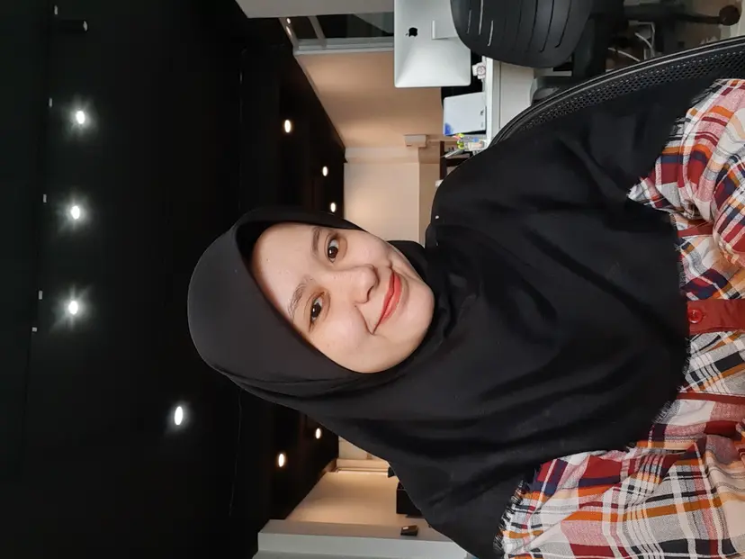 Dina Fauziyah